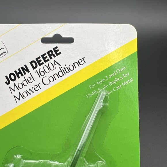 1996 - 1/64 John Deere Model 1600A Mower Conditioner - Picture 3 of 10